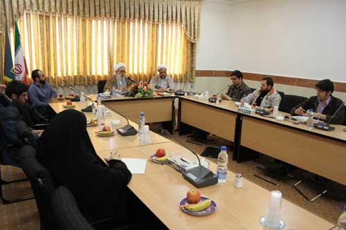 مصاحبه مطبوعات حجه الاسلام والمسلمین فرخ فال