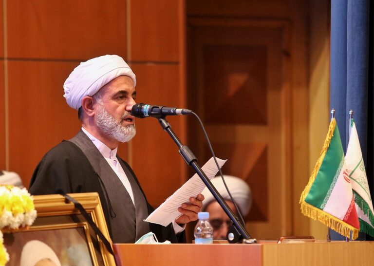 گزارش کمیسیون فرصتها و مواجهه با چالشهای انقلاب اسلامی