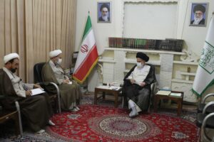 دیدار رئیس ستاد امر به معروف و نهی از منکر با آیت الله حسینی بوشهری