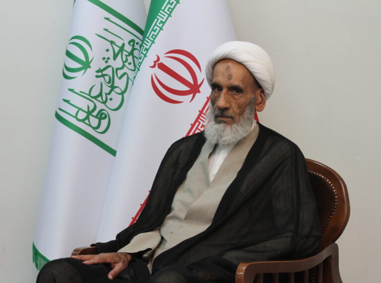 آیت الله احمد بهشتی، عضو جامعه مدرسین حوزه علمیه قم