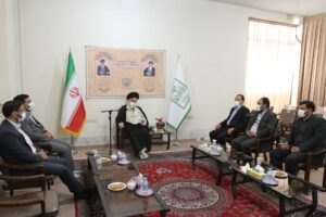 دیدار اعضای ستاد برگزاری یادواره شهدای روستای فردو با آیت الله حسینی بوشهری