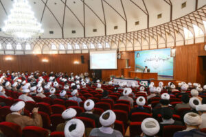 سخنرانی آیت الله حسینی بوشهری در اجلاس سالیانه تشکل اساتید سطوح عالی و خارج حوزه علمیه قم