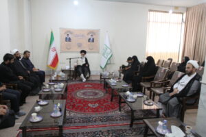 دیدار اعضای مجمع هماهنگی جبهه نیروهای انقلابی با آیت الله حسینی بوشهری