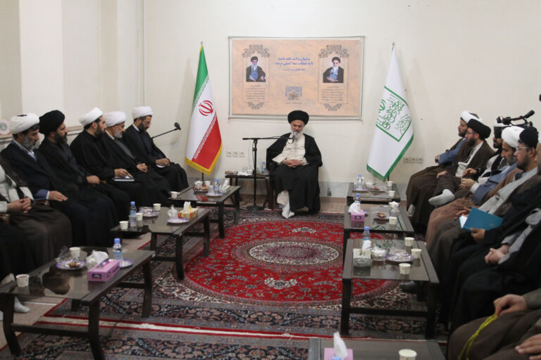 معاون فرهنگی اجتماعی سازمان اوقاف و امور خیریه به همراه سر گروه‌های تبلیغی استانها