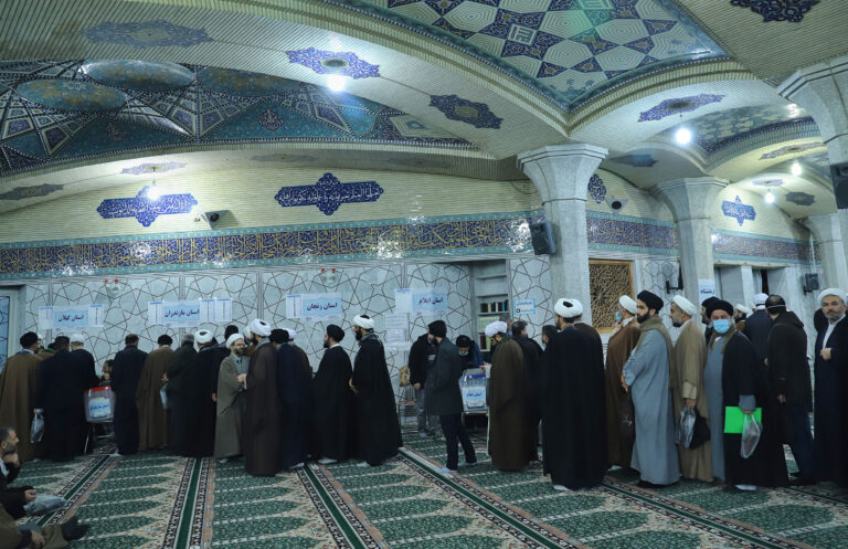 آغاز رأی گیری انتخابات نهمین دوره مجمع نمایندگان طلاب و فضلای حوزه علمیه قم