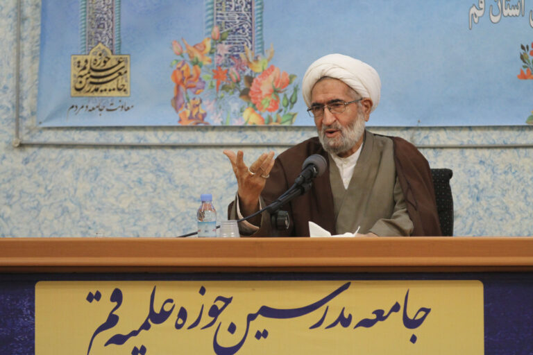 سخنرانی آیت الله آشتیانی در همایش سفیران بصیرت در محل جامعه مدرسین حوزه علمیه قم