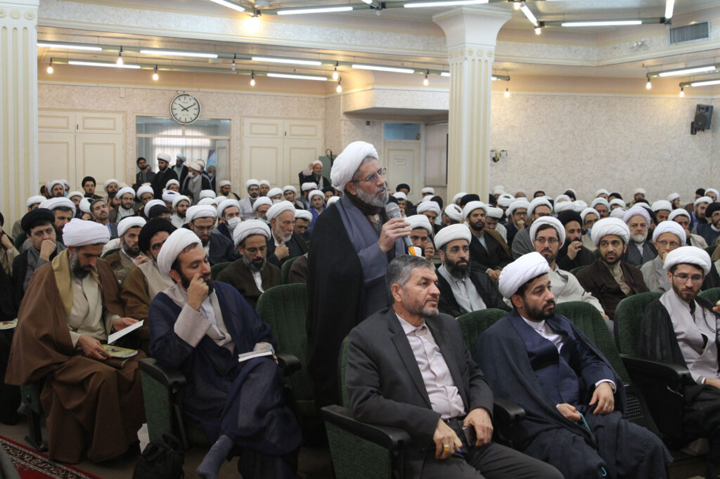 همایش سفیران بصیرت / همایش تخصصی ائمه جماعات و روحانیون طرح امین مدارس