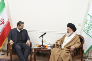 دیدار وزیر فرهنگ و ارشاد اسلامی با آیت الله سید هاشم حسینی بوشهری