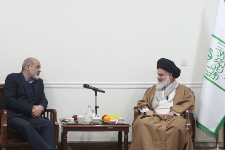 دیدار وزیر کشور با آیت الله حسینی بوشهری رئیس جامعه مدرسین حوزه علمیه قم
