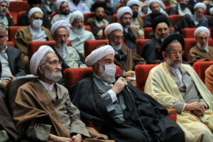 ابلاغ سلام رهبر معظم انقلاب به شرکت کنندگان در اجلاسیه منطقهای جامعه مدرسین توسط حجت الاسلام و المسلمین محمدی گلپایگانی