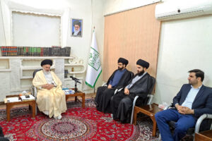 دیدار سرپرست مؤسسه جهانی ولایت با آیت الله حسینی بوشهری