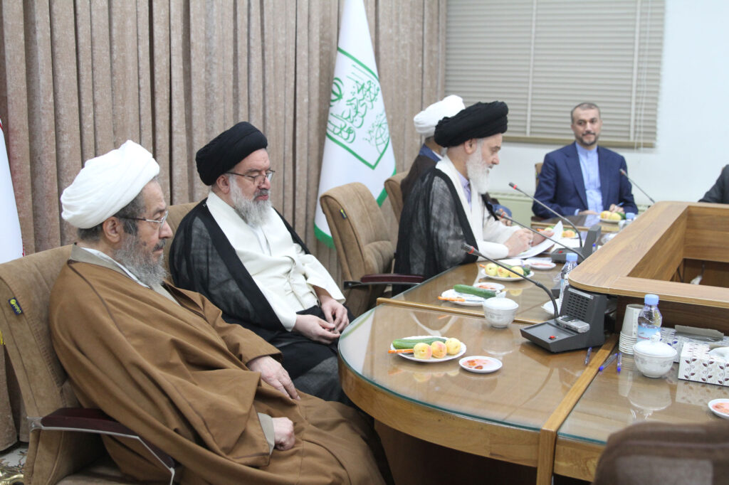 حضور وزیر امور خارجه در جلسه شورای عالی جامعه مدرسین حوزه علمیه قم 19 خرداد 1402