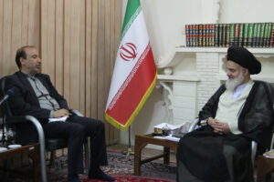 دیدار سفیر جدید ایران در کویت، دکتر محمد توتونچی با آیت الله حسینی بوشهری