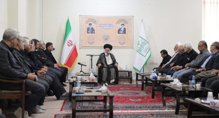 دیدار رئیس حج و زیارت استان قم با آیت الله حسینی بوشهری