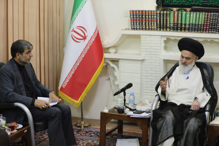 دیدار مدیرعامل صندوق بیمه اجتماعی کشاورزان، روستائیان و عشایر با آیت الله حسینی بوشهری