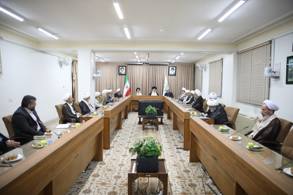 حضور دبیر شورای عالی امنیت ملی، دکتر علی اکبر احمدیان، در جلسه جامعه مدرسین حوزه علمیه قم