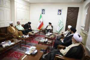 دیدار رئیس سازمان عقیدتی سیاسی فراجا با آیت الله حسینی بوشهری