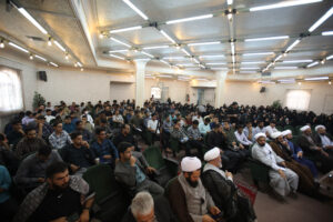 دیدار تعدادی از دانشجویان دختر و پسر استان سیستان و بلوچستان با آیت الله حسینی بوشهری