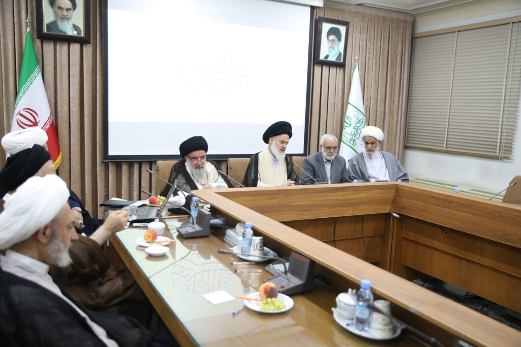 حضور رئیس کمیته امداد کل کشور در جمع اعضای جامعه مدرسین حوزه علمیه قم