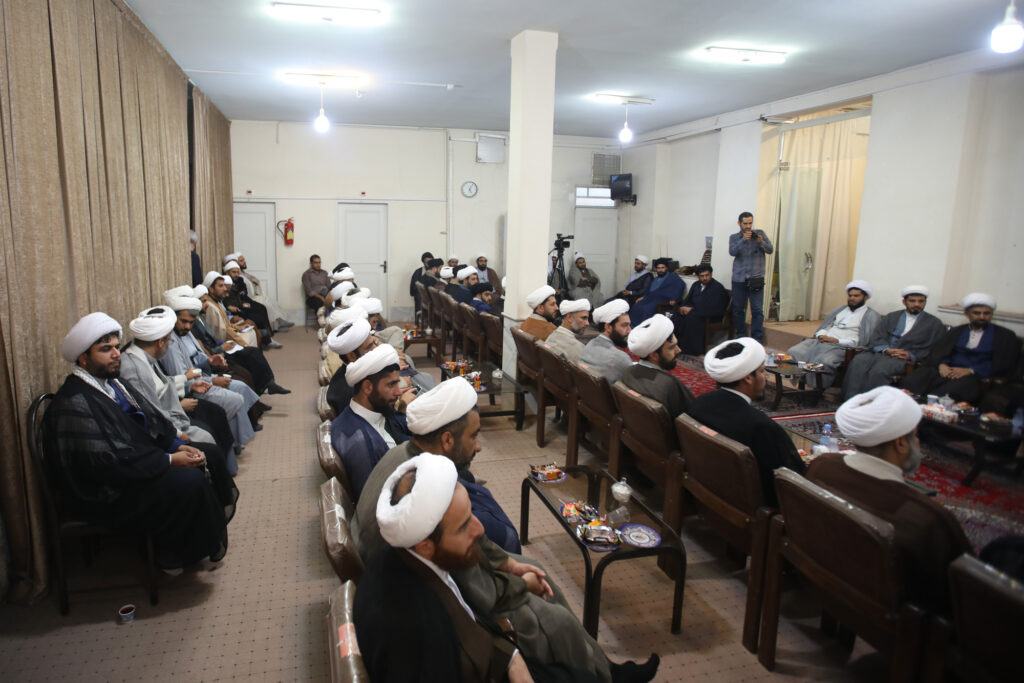 دیدار نمایندگان ولی فقیه در نیروی دریایی سپاه پاسداران انقلاب اسلامی با آیت الله حسینی بوشهری