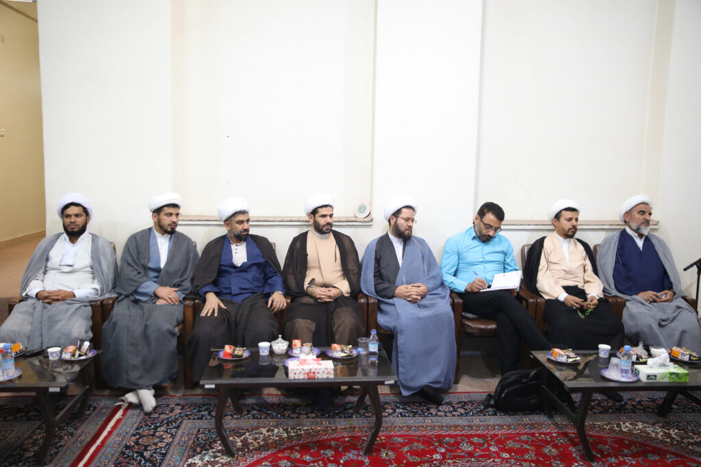 دیدار نمایندگان ولی فقیه در نیروی دریایی سپاه پاسداران انقلاب اسلامی با آیت الله حسینی بوشهری