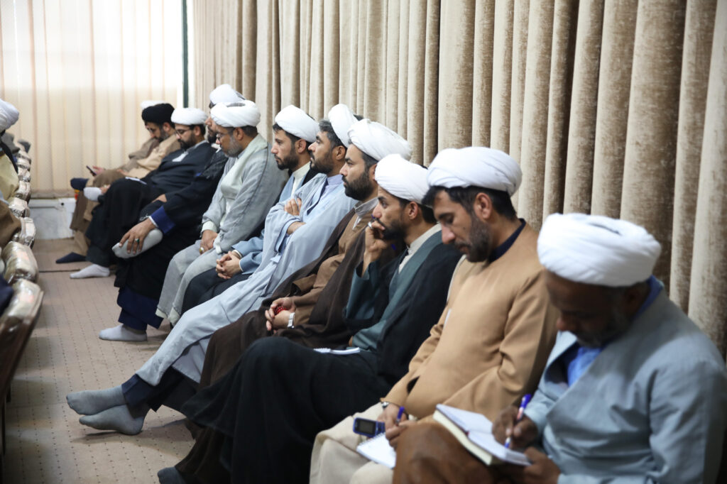 دیدار نمایندگان ولی فقیه در نیروی دریایی سپاه پاسداران انقلاب اسلامی با آیت الله حسینی بوشهری