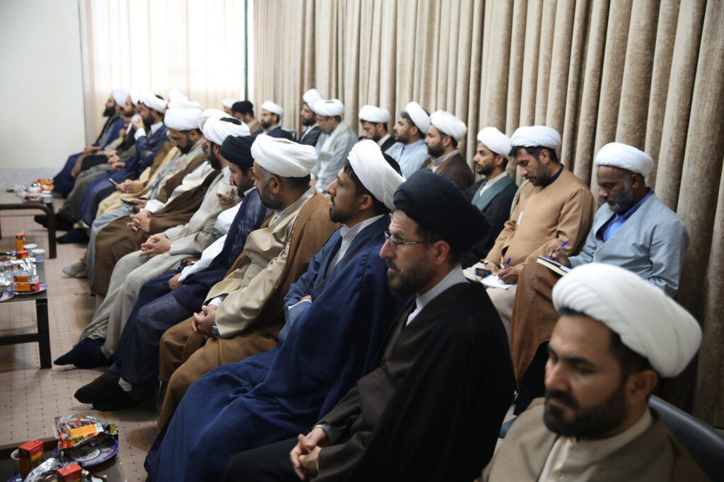 دیدار نمایندگان ولی فقیه در نیروی دریایی سپاه پاسداران انقلاب اسلامی با آیت الله حسینی بوشهری