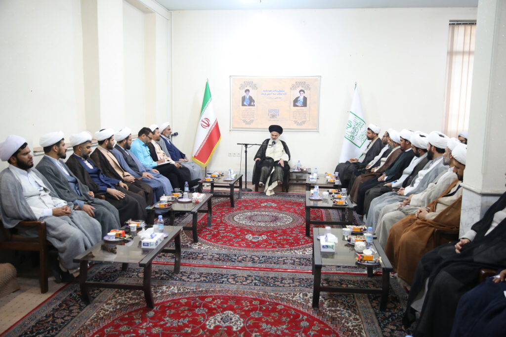 دیدار نمایندگان ولی فقیه در نیروی دریایی سپاه پاسداران انقلاب اسلامی با آیت الله حسینی بوشهری