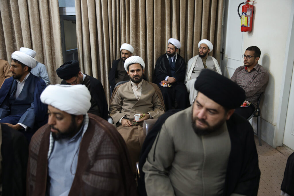 دیدار نمایندگان ولی فقیه در نیروی دریایی سپاه پاسداران انقلاب اسلامی با آیت الله حسینی بوشهری