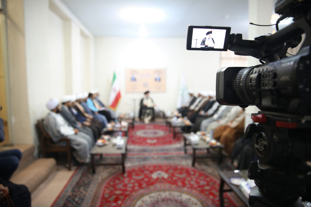 دیدار نمایندگان ولی فقیه در نیروی دریایی سپاه پاسداران انقلاب اسلامی با آیت الله حسینی بوشهری