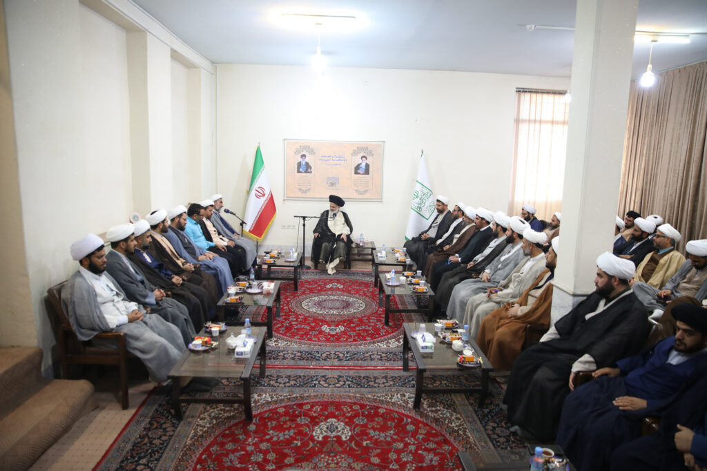 دیدار نمایندگان ولی فقیه در نیروی دریایی سپاه پاسداران انقلاب اسلامی با آیت الله حسینی بوشهری