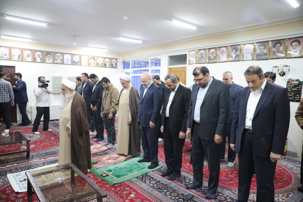 حضور دکتر محمد باقر قالیباف، رئیس مجلس شورای اسلامی در جلسه شورای عالی جامعه مدرسین حوزه علمیه قم