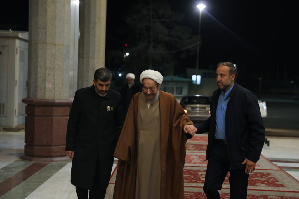 آیت الله مقتدایی در نشست اعضای جامعه مدرسین حوزه علمیه قم با تولیت مسجد مقدس جمکران