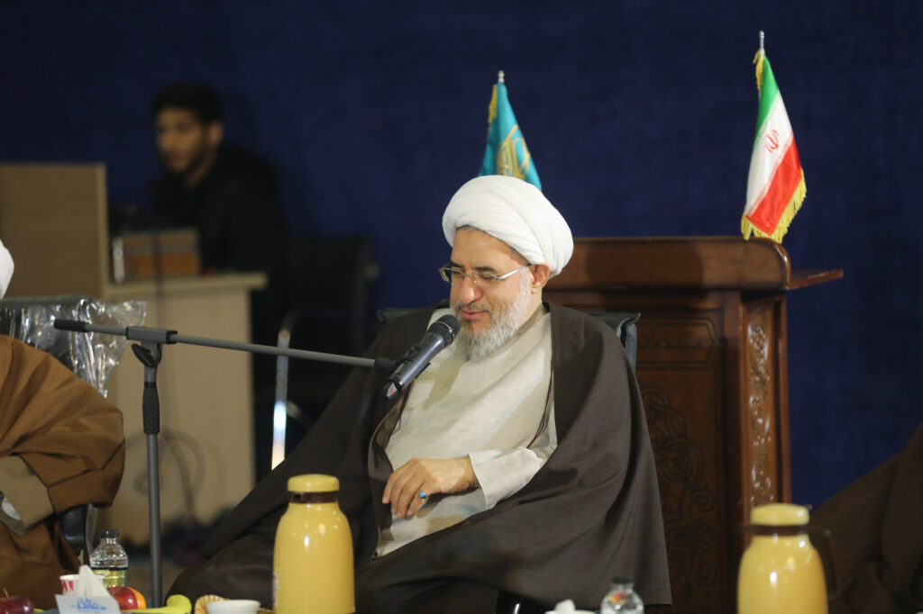 آیت الله اراکی در نشست اعضای جامعه مدرسین حوزه علمیه قم با تولیت مسجد مقدس جمکران