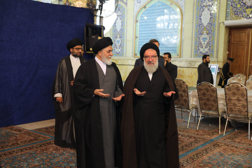 آیت الله خاتمی و حجت الاسلام اجاق نژاد در نشست اعضای جامعه مدرسین حوزه علمیه قم با تولیت مسجد مقدس جمکران