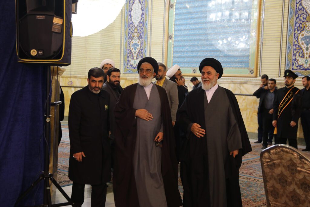 حجت السلام اجاق نژاد و آیت الله سعیدی در نشست اعضای جامعه مدرسین حوزه علمیه قم با تولیت مسجد مقدس جمکران