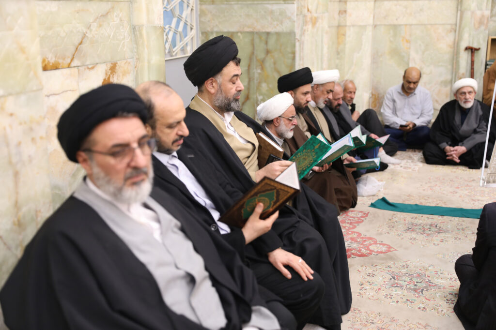 مراسم تشییع و ختم آیت الله نمازی (18)