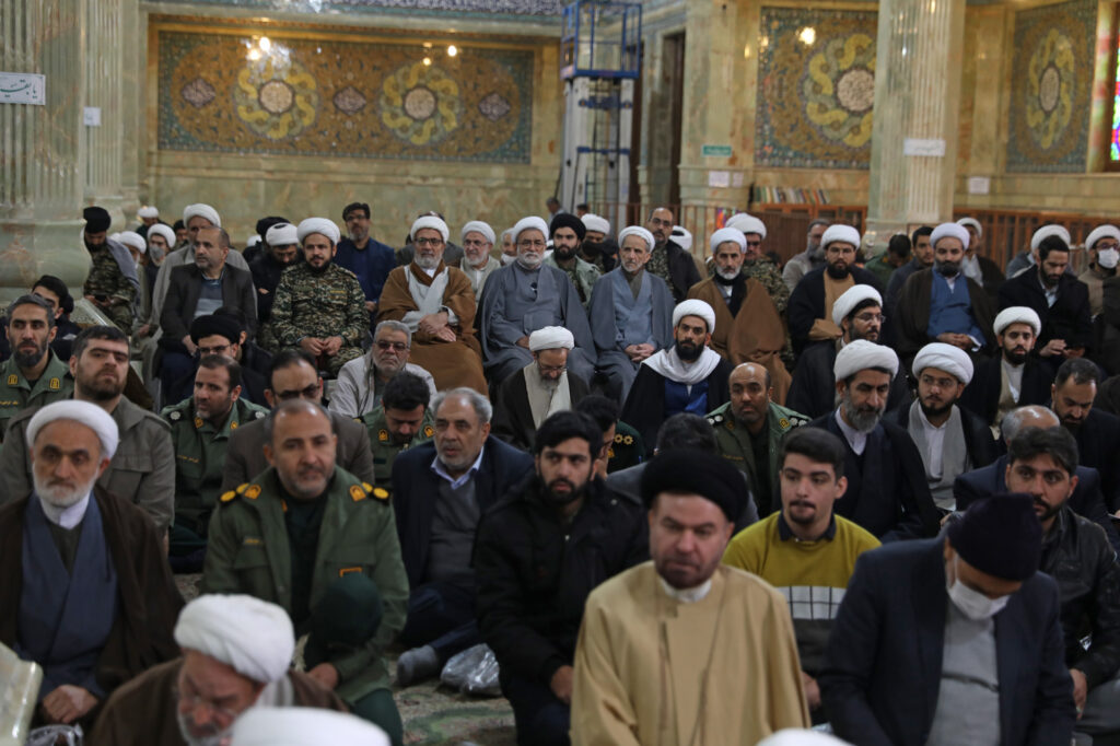 مراسم تشییع و ختم آیت الله نمازی (3)