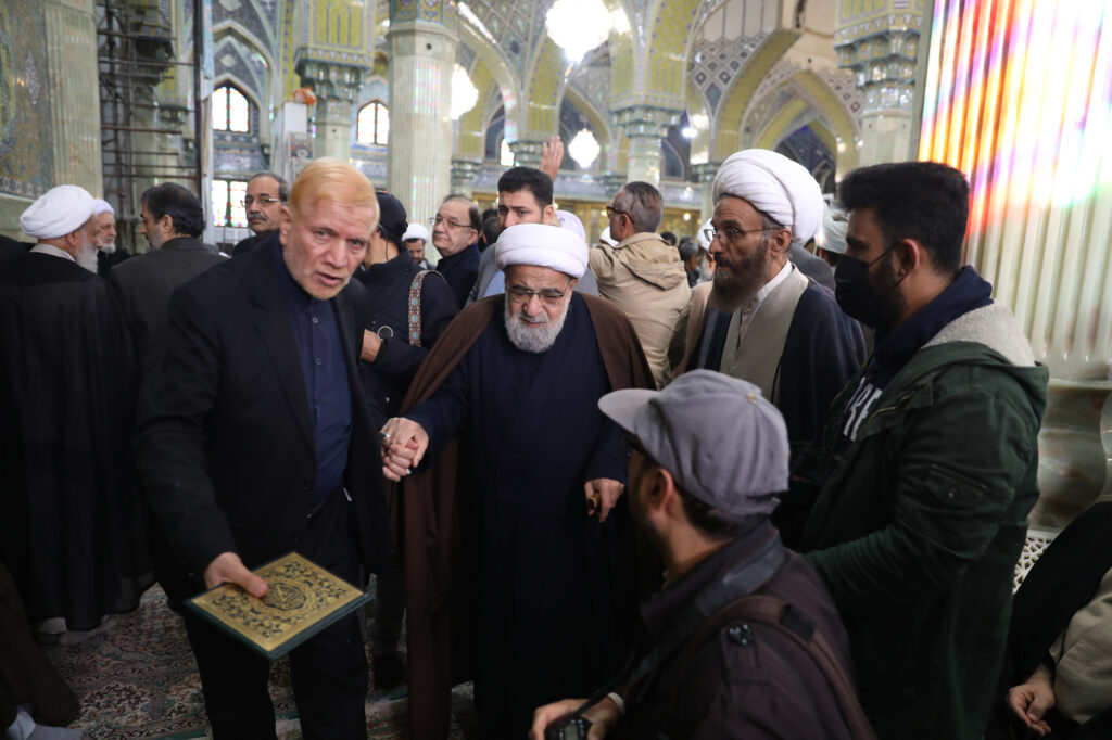 مراسم تشییع و ختم آیت الله نمازی (5)