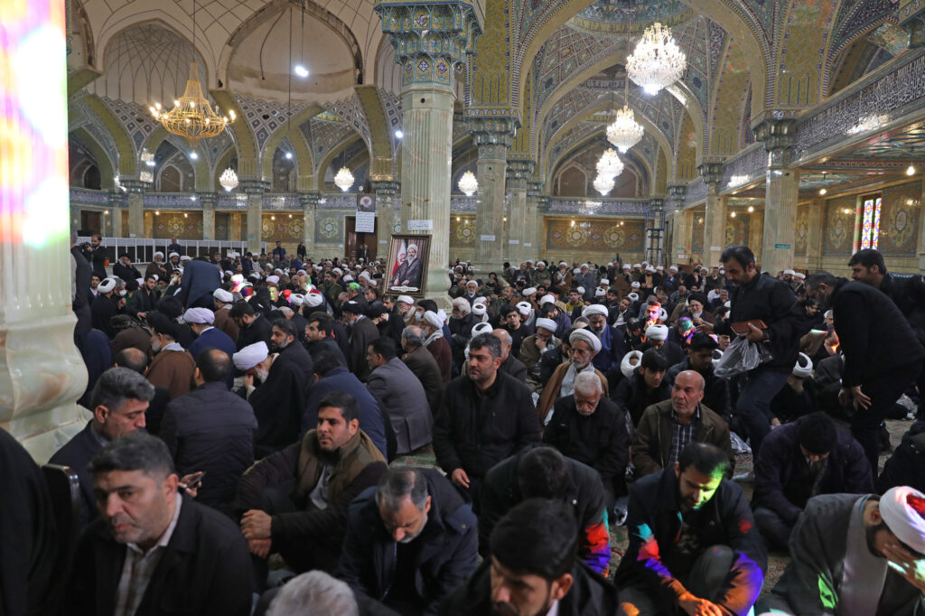 مراسم تشییع و ختم آیت الله نمازی (7)