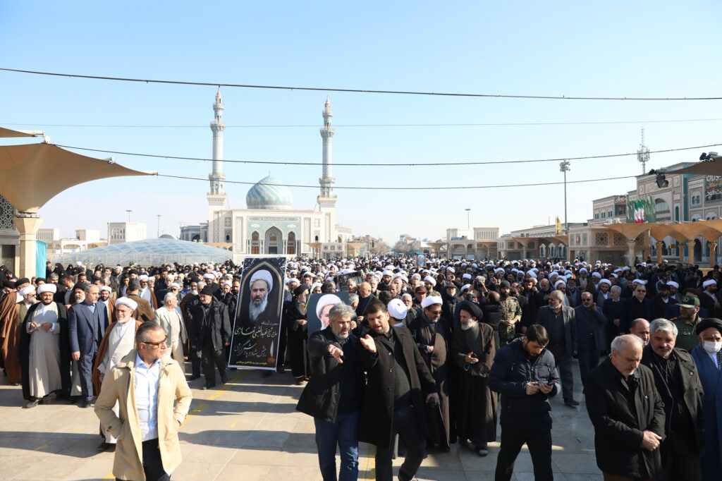 مراسم تشییع و ختم آیت الله نمازی (9)