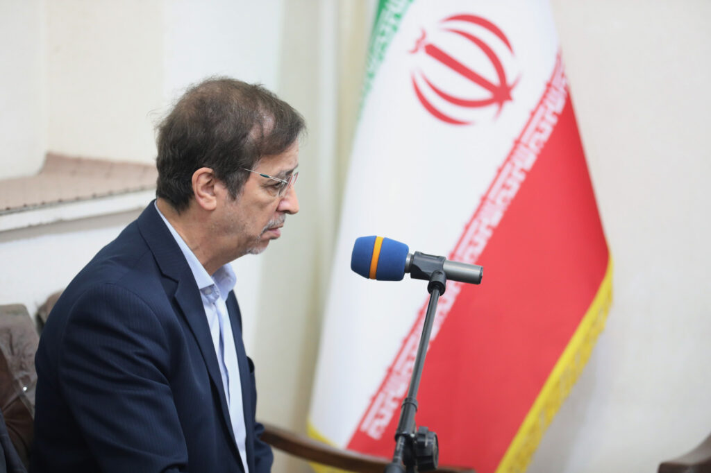 دیدار نوروزی شهردار قم به همراه معاونین با آیت الله حسینی بوشهری