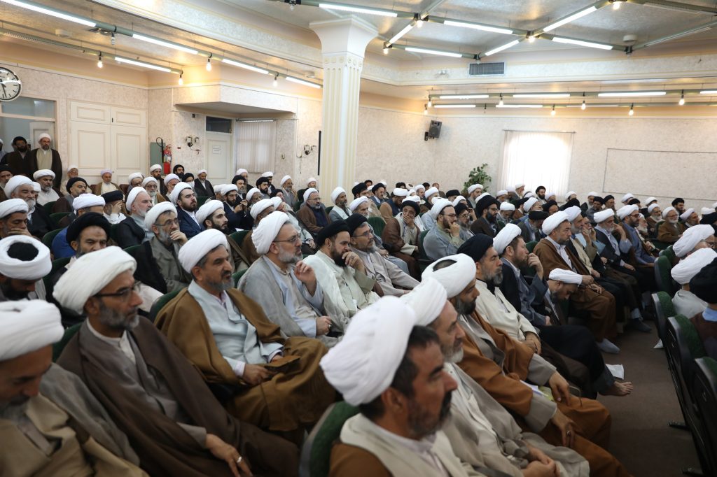 همایش ائمه جماعات استان قم 6 اردیبهشت