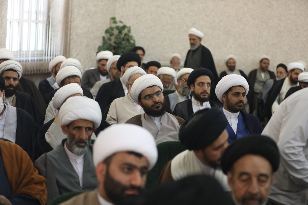 همایش ائمه جماعات استان قم 6 اردیبهشت