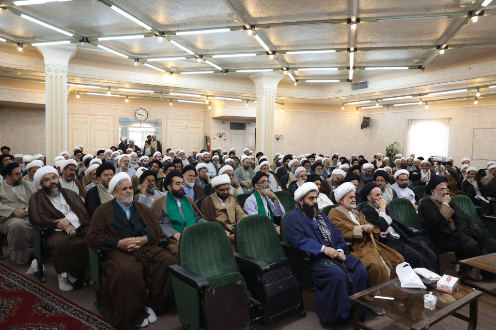 همایش ائمه جماعات استان قم 6 اردیبهشت