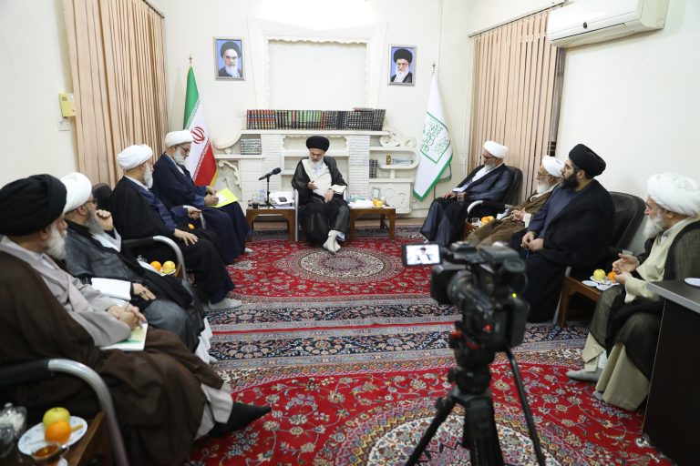 دیدار هیئت رئیسه مجمع عمومی جامعه مدرسین با آیت الله حسینی بوشهری