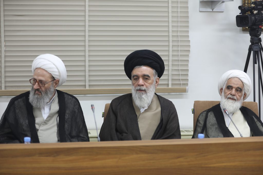 جلسه جامعه مدرسین حوزه علیمه قم با حضور رئیس جمهور