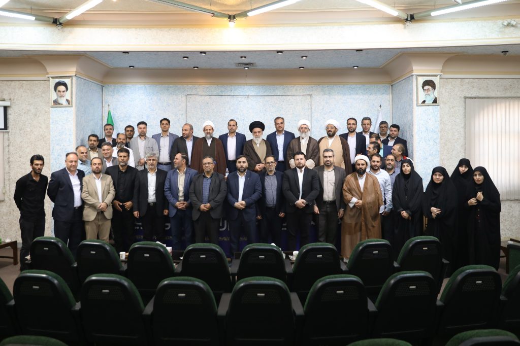 آیت الله حسینی خراسانی در جمع امام جمعه و مسئولین ادارات شهرستان قرچک