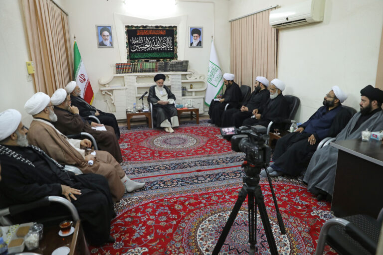 دیدار ائمه جمعه استان با آیت الله حسینی بوشهری به مناسبت پنجم مرداد، سالروز اقامه اولین نماز جمعه پس از پیروزی انقلاب