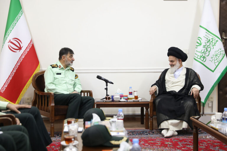 دیدار سردار رادان، فرمانده انتظامی کل کشور، با آیت الله حسینی بوشهری